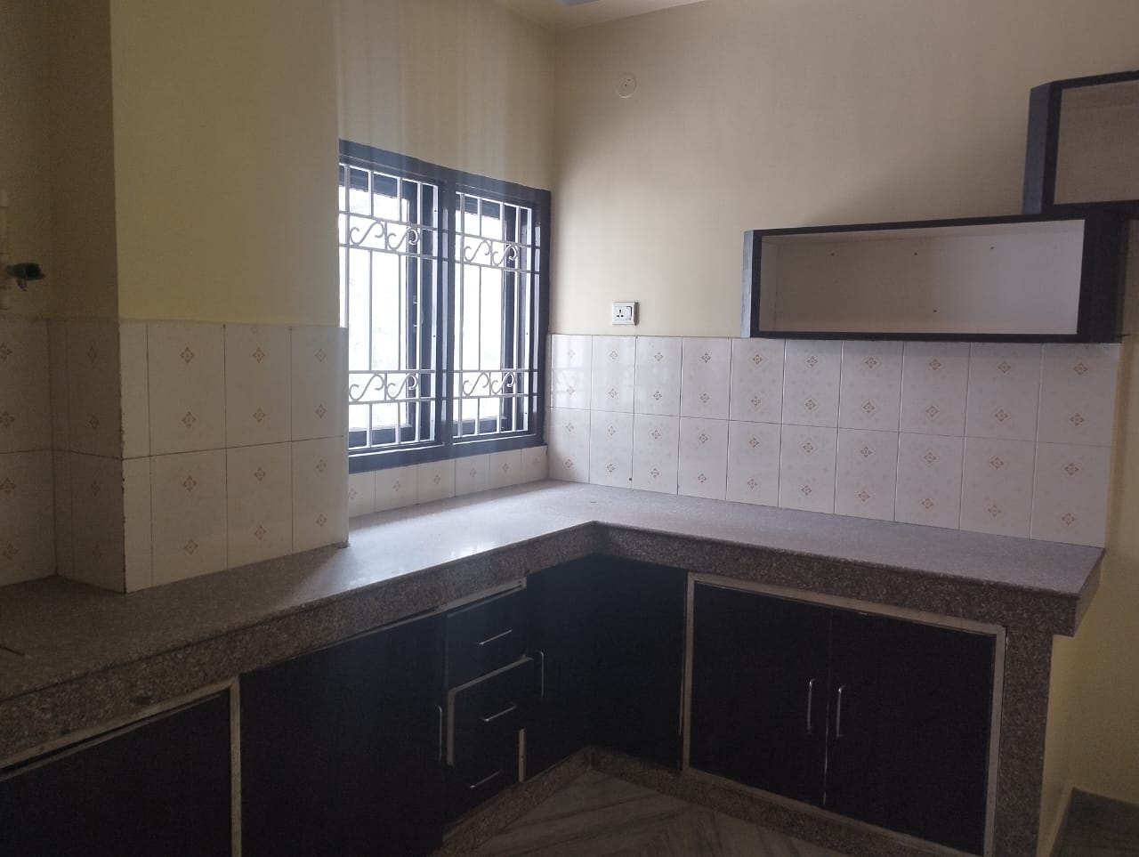 Unfurnished 3bhk in Nabin Nagar, Guwahati, Assam, India for Rent